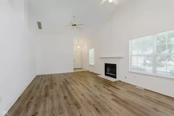 Indianapolis, IN 46254,5432 Spring Creek CIR