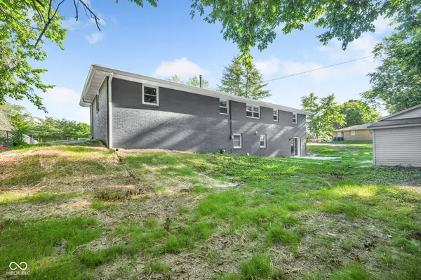 Anderson, IN 46013,2411 Sunnyside DR