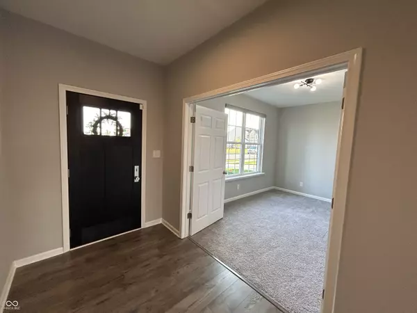 Columbus, IN 47201,2631 Creek Bank CT