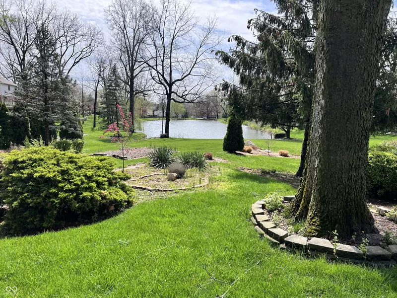 4407 Moss Ridge LN, Indianapolis, IN 46237