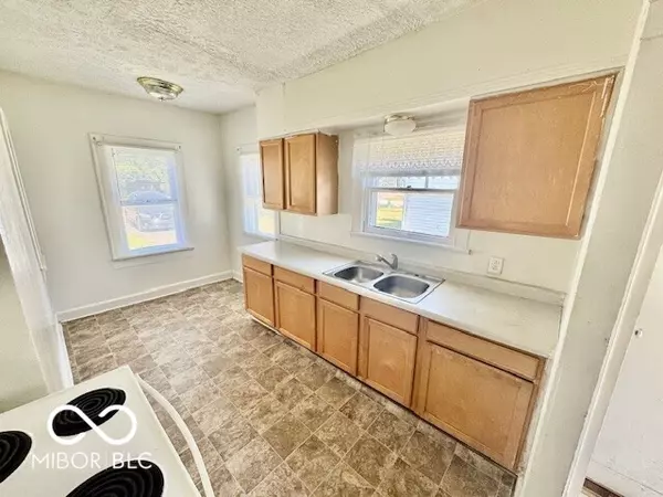Indianapolis, IN 46218,4375 E 34th ST