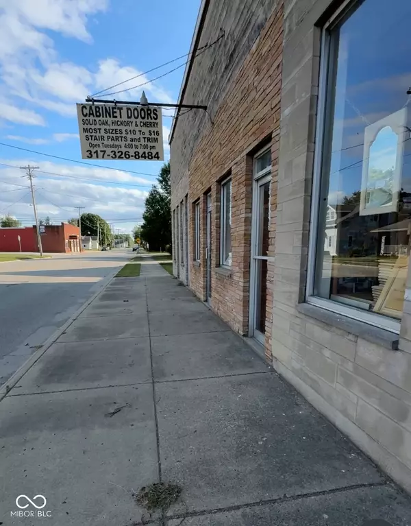 305 Main ST, Shirley, IN 47384