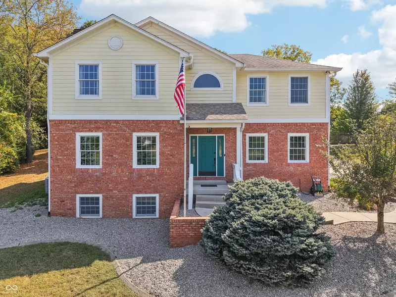 285 N Milford DR, Franklin, IN 46131