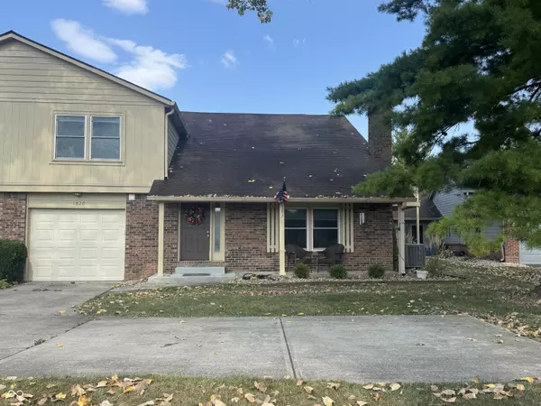 Plainfield, IN 46168,1820 Crystal Bay East DR ## 20