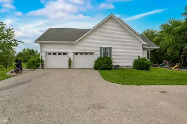 Hope, IN 47246,15411 N State Road 9