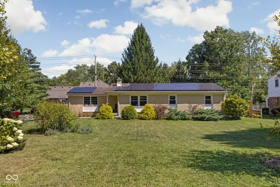 8235 Kimlough DR, Indianapolis, IN 46240