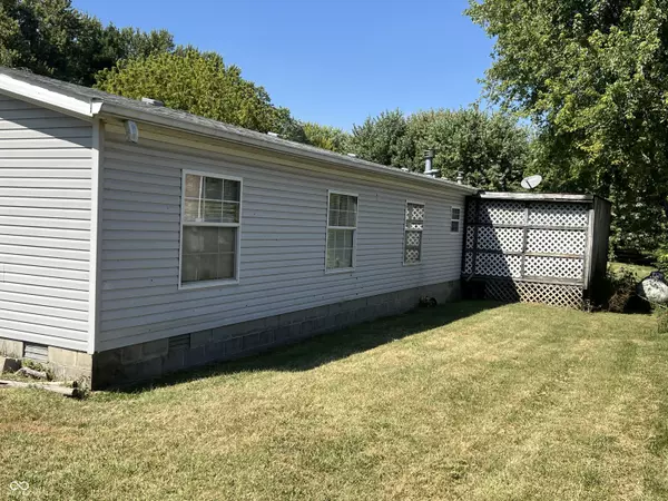 Camby, IN 46113,7754 E North DR