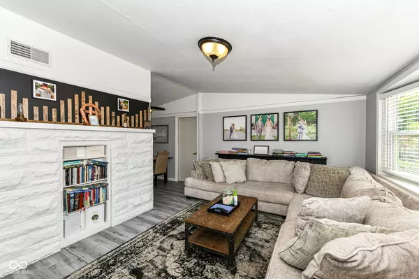 Lapel, IN 46051,310 S Ford ST