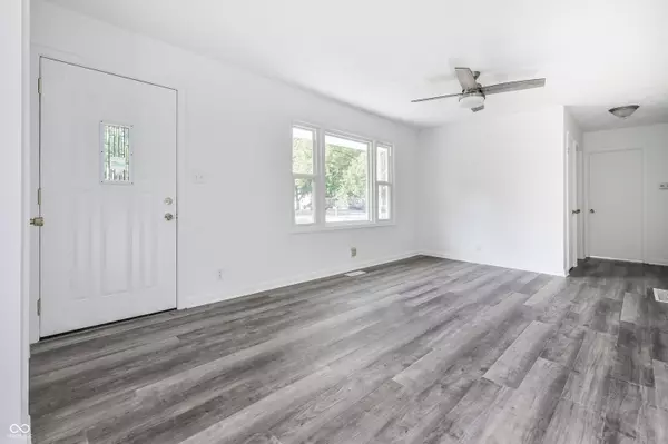 Indianapolis, IN 46260,2002 Mayfair DR