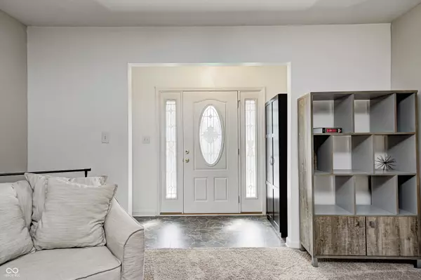 Indianapolis, IN 46234,918 Ardsley DR