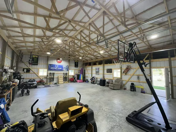 Scottsburg, IN 47170,2105 N Terry RD