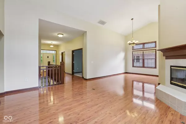 Westfield, IN 46074,1327 Annapolis DR