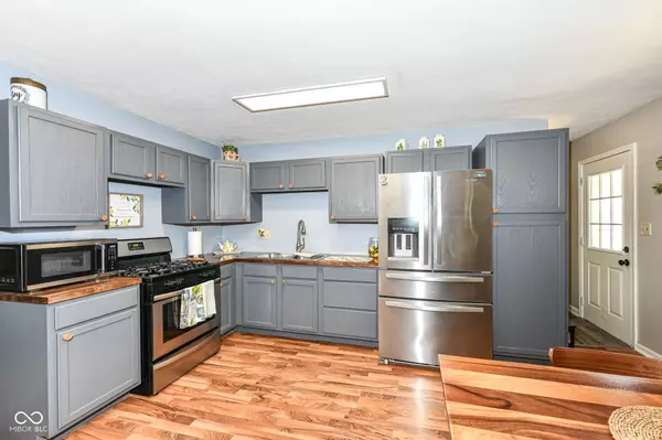 Indianapolis, IN 46234,347 N Raceway RD