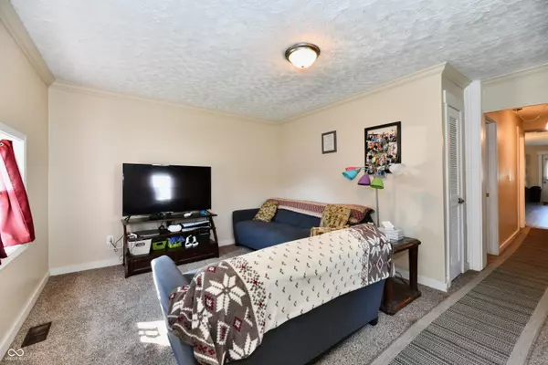 Edinburgh, IN 46124,606 S Pleasant ST