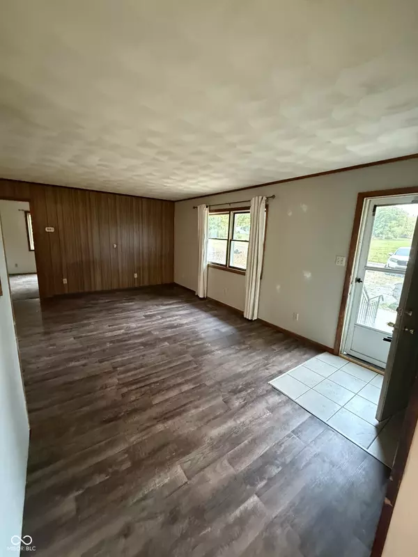 Brazil, IN 47834,10881 N Pr 370 E