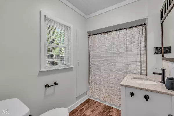 Indianapolis, IN 46201,2202 E 12th ST