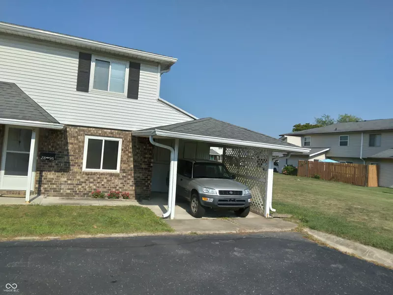 2896 Two Worlds DR, Columbus, IN 47201