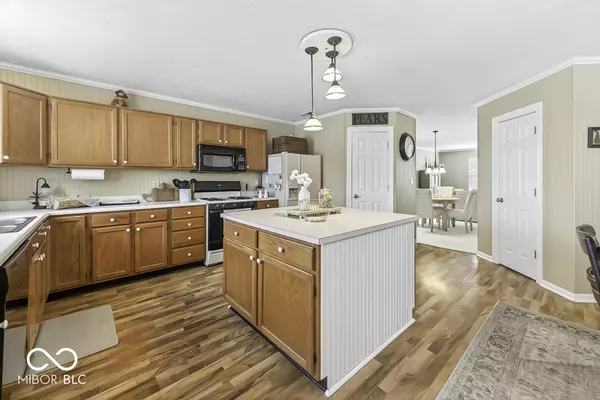 Indianapolis, IN 46227,3702 Fredricksburg DR