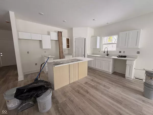 Coatesville, IN 46121,196 Jefferson Valley