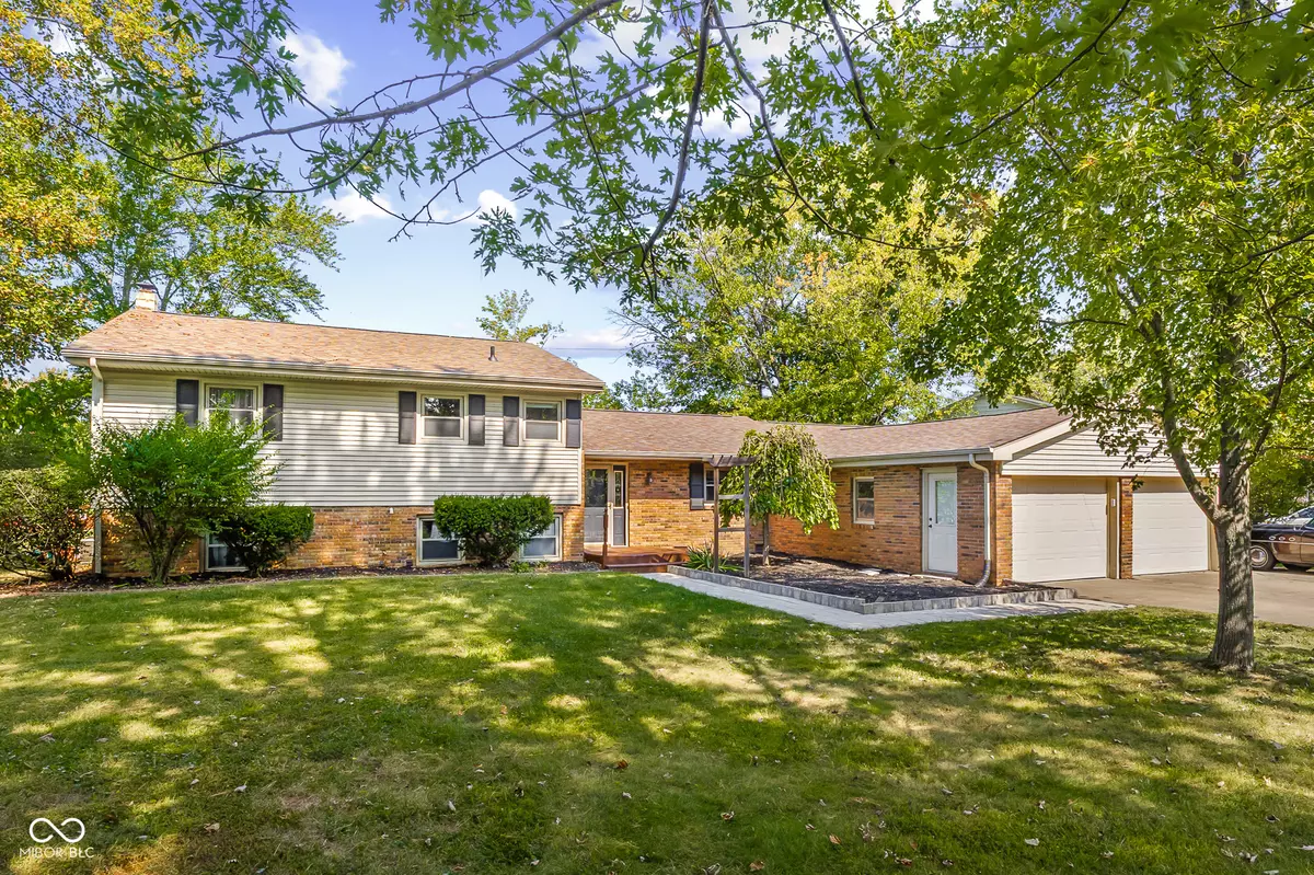 Columbus, IN 47201,3736 W South Wood Lake DR