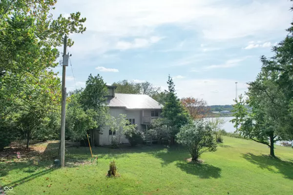 North Vernon, IN 47265,1370 Blossom CT