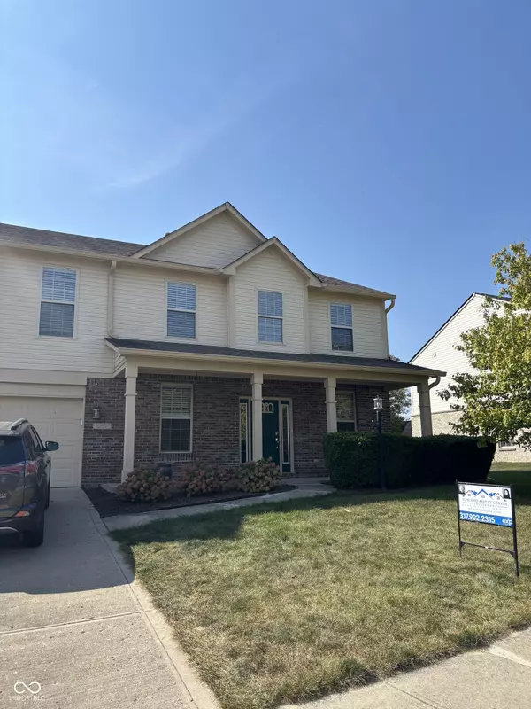 8057 Meadow Bend LN, Indianapolis, IN 46259