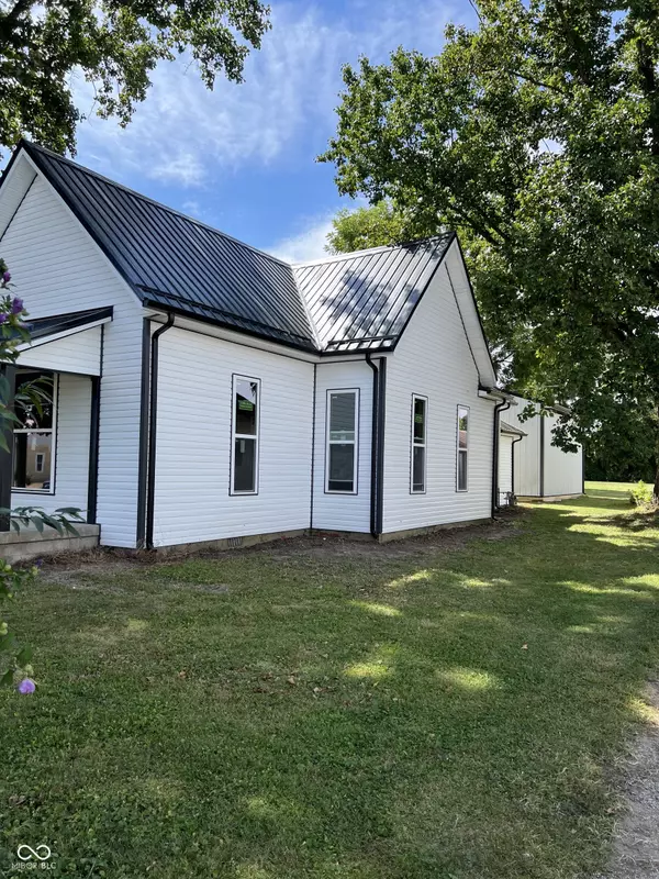 Marshall, IN 47859,174 N Main ST