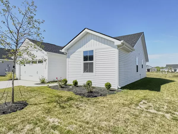 Greenfield, IN 46140,1724 Plum Brook DR