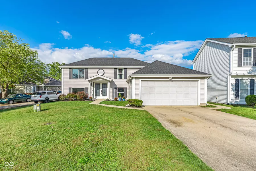 8021 Cardinal CV W, Indianapolis, IN 46256