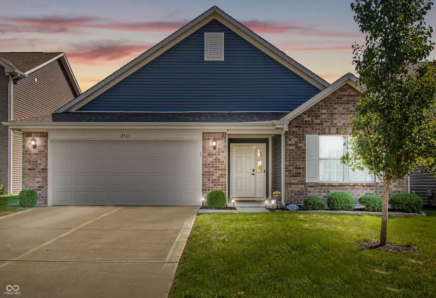 2561 Bridlewood DR, Franklin, IN 46131