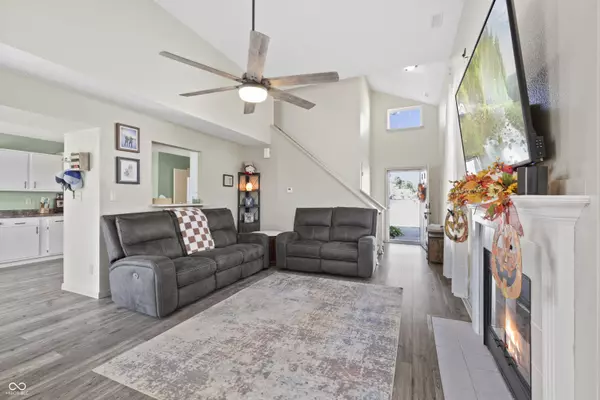 Indianapolis, IN 46221,5349 Cradle River CT