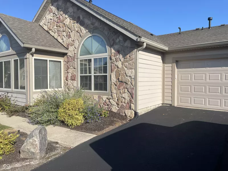 7929 Gold Brook DR, Indianapolis, IN 46237