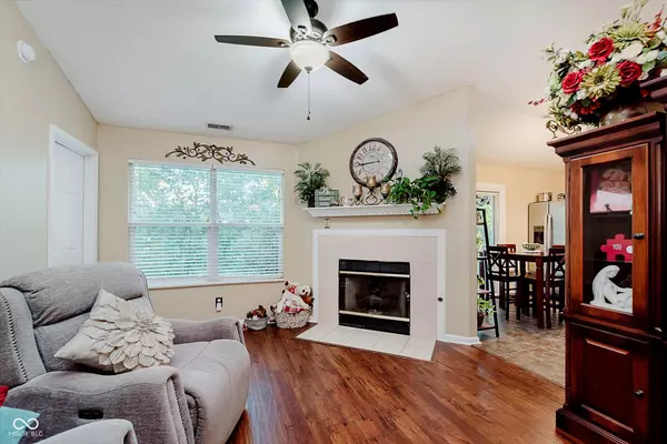 Indianapolis, IN 46214,2249 Rolling Oak DR