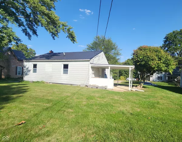 Veedersburg, IN 47987,804 N Walnut ST