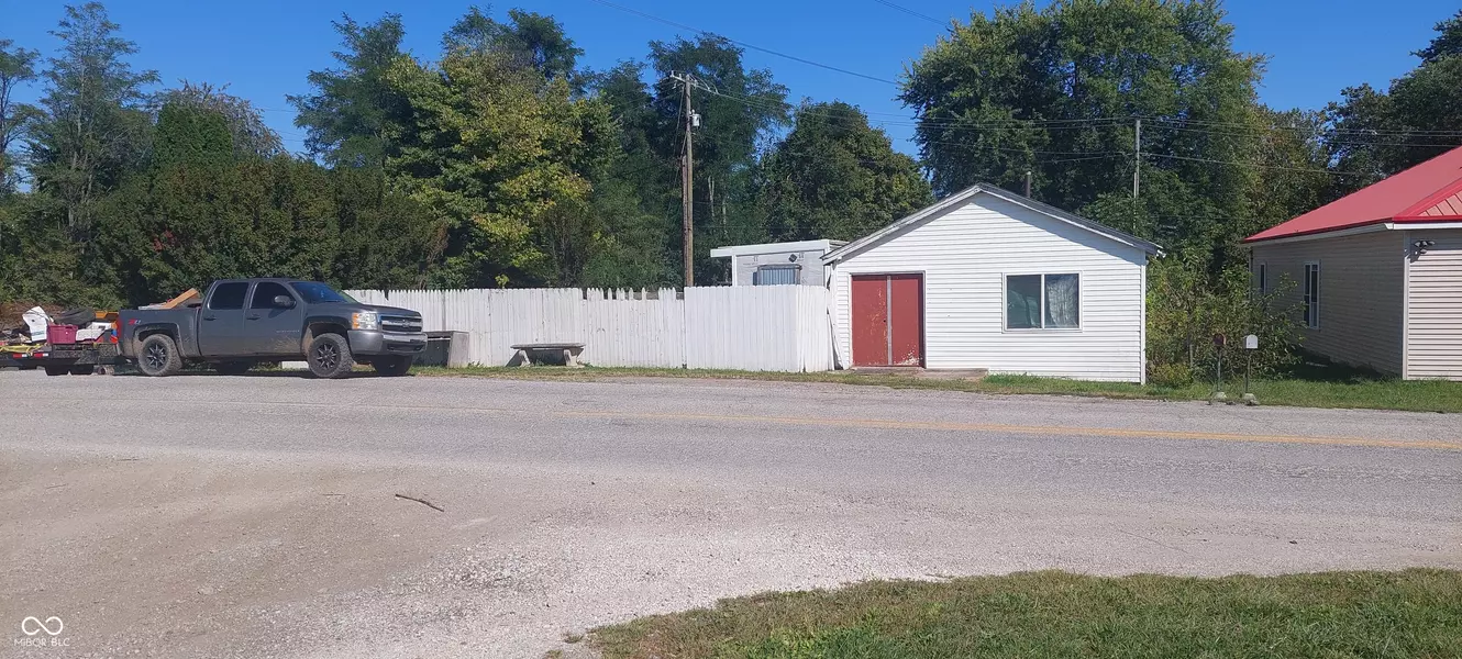 3823 Walnut ST, West Lafayette, IN 47906