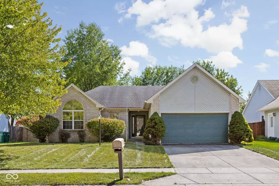 8913 Birkdale CIR, Indianapolis, IN 46234