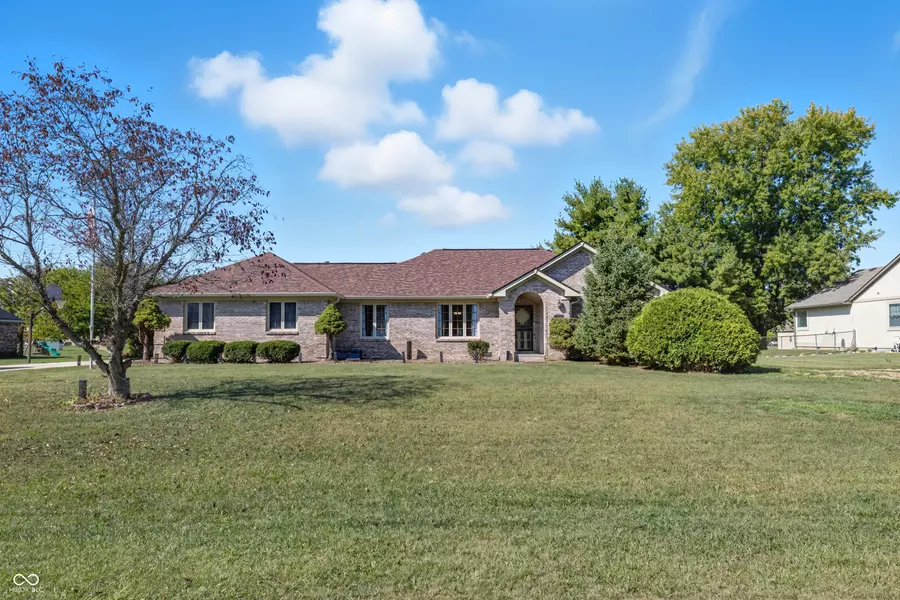 7424 Cindy DR, Mccordsville, IN 46055