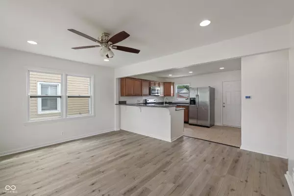 Beech Grove, IN 46107,144 N 5th AVE