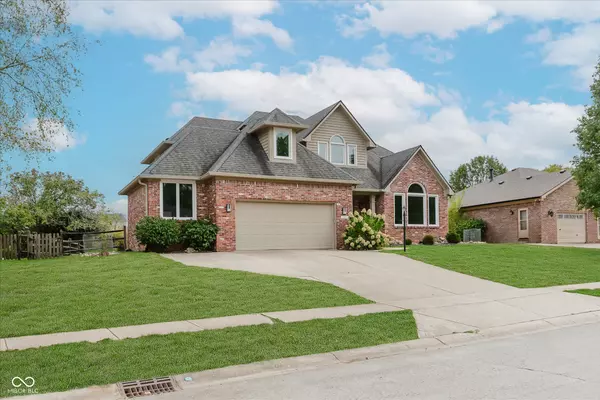 Indianapolis, IN 46278,7237 Lakeside Woods DR