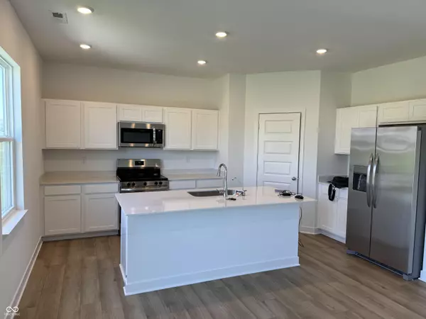 Westfield, IN 46074,1048 Bald tree DR