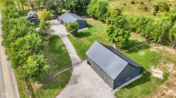 Greenfield, IN 46140,926 W 100 N