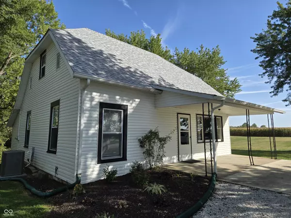 101 W Gosch RD, Shelbyville, IN 46176