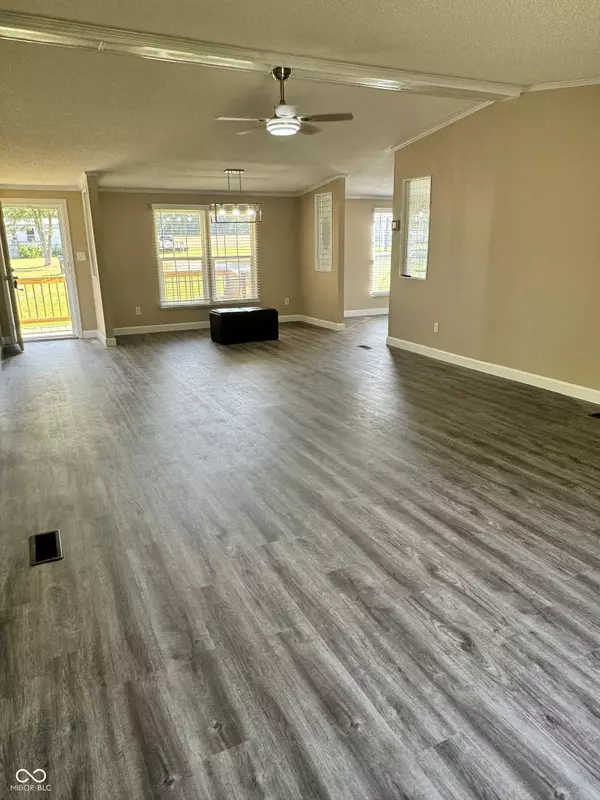 Elizabethtown, IN 47232,9765 N Private Raod 975 RD W