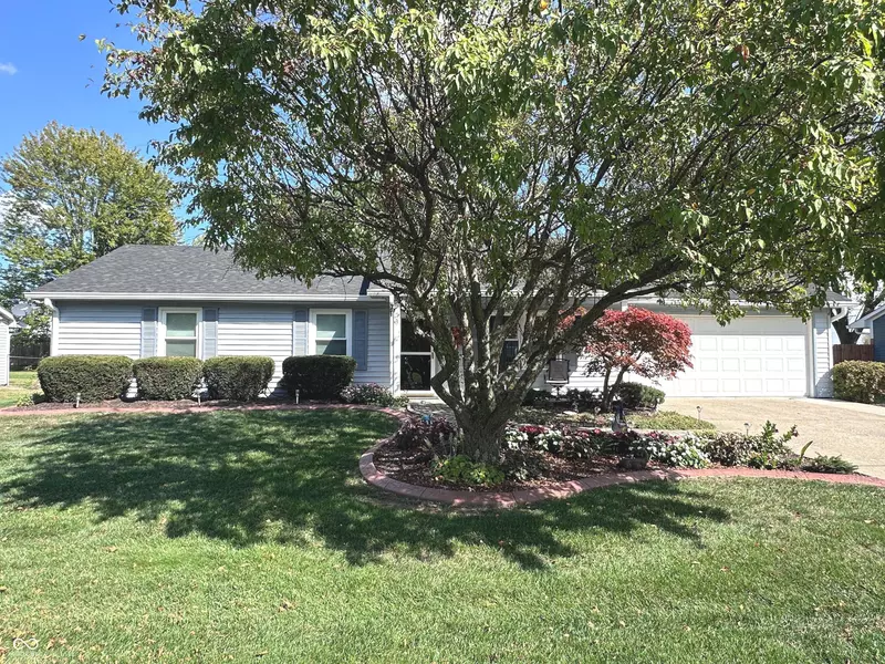 53 Oakden CT, Whiteland, IN 46184
