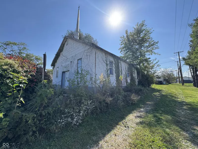 11 Franklin ST, Brooklyn, IN 46111