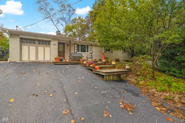 424 Wells DR, Nashville, IN 47448