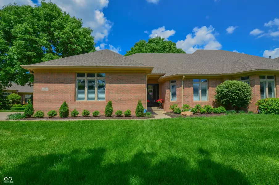 1738 Pathway DR S, Greenwood, IN 46143