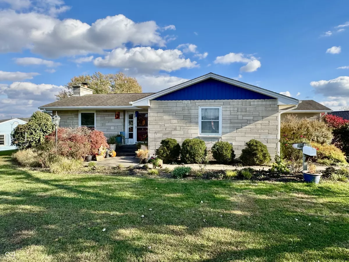 Brownstown, IN 47220,116 Vallonia RD