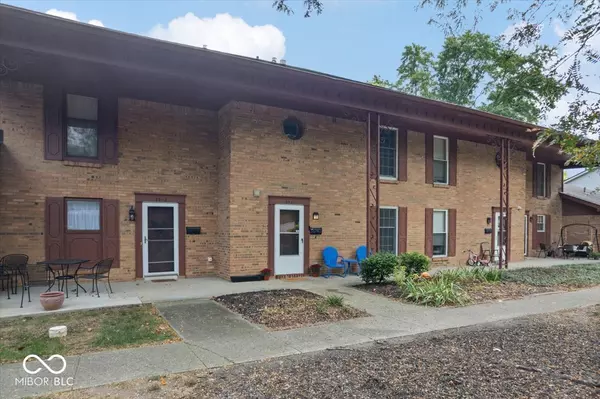 Indianapolis, IN 46220,5530 Greenview DR