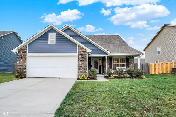 562 N Wyndstone WAY, Fortville, IN 46040